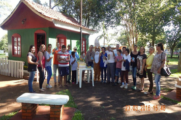 Foto - ESCOLAS NA SEMANA SANTA