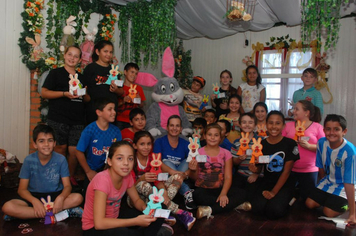 Foto - ESCOLAS NA SEMANA SANTA