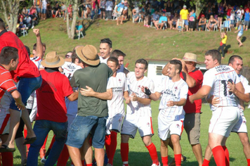 Foto - FARROUPILHA CAMPEÃO DO MUNICIPAL DE FUTEBOL