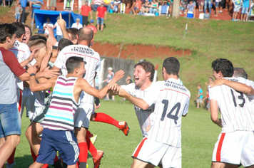 Foto - FARROUPILHA CAMPEÃO DO MUNICIPAL DE FUTEBOL