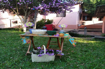 Foto - Festa caipira de São João foi em casa, mas não faltou diversão