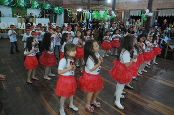 Foto - Formatura dos Alunos da Pré-Escola B (EMEF)