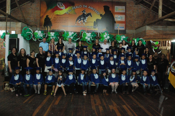 Foto - Formatura dos Alunos da Pré-Escola B (EMEF)