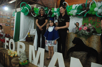 Foto - Formatura dos Alunos da Pré-Escola B (EMEF)