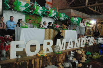 Foto - Formatura dos Alunos da Pré-Escola B (EMEF)