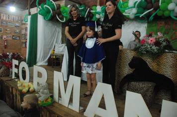 Foto - Formatura dos Alunos da Pré-Escola B (EMEF)