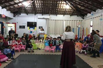 Foto - Histórias e conscientização ambiental marcam Semana Farroupilha na Emei Maria Schuster