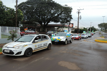 Foto - Homenagem a Pátria em Drive Thru Cívica tem boa participação