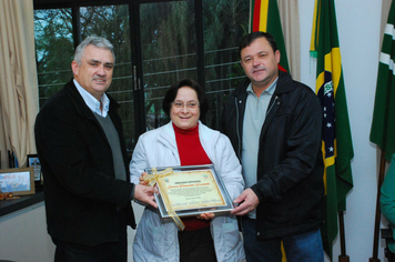 Foto - HOMENAGEM Isaura Parussolo