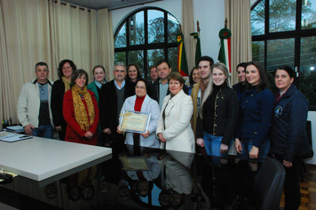 Foto - HOMENAGEM Isaura Parussolo