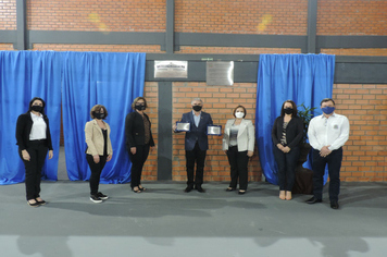 Foto - Investimento superior a R$ 600 mil propicia entrega de Ginásio a Escola Municipal