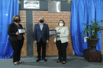 Foto - Investimento superior a R$ 600 mil propicia entrega de Ginásio a Escola Municipal