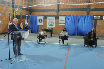 Foto - Investimento superior a R$ 600 mil propicia entrega de Ginásio a Escola Municipal