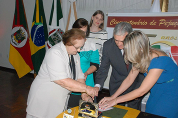 Foto - Lançamento do Carimbo Postal - Cinquentenário de Pejuçara