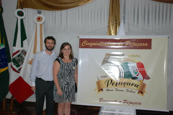 Foto - Lançamento do Carimbo Postal - Cinquentenário de Pejuçara