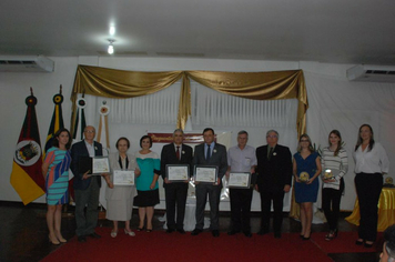 Foto - Lançamento do Carimbo Postal - Cinquentenário de Pejuçara