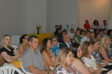 Foto - Lançamento do Carimbo Postal - Cinquentenário de Pejuçara