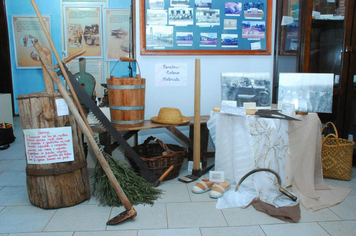 Foto - MOSTRA Colono e Motorista