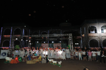 Foto - Natal Iluminado de Pejuçara emociona público espectador