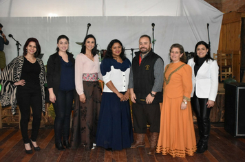 Foto - Noite Farroupilha movimenta comunidade escolar da EMEF Pejuçara