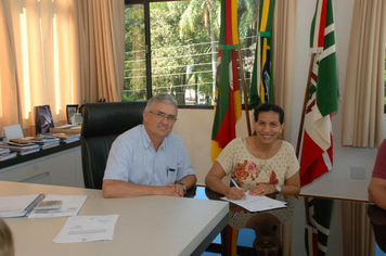 Foto - NOVOS SERVIDORES EMPOSSADOS EM FEVEREIRO