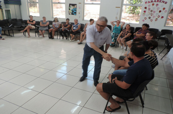 Foto - Núcleo de apoio a atenção básica faz amigo oculto no encerramento das atividades de 2020