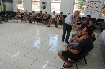 Foto - Núcleo de apoio a atenção básica faz amigo oculto no encerramento das atividades de 2020