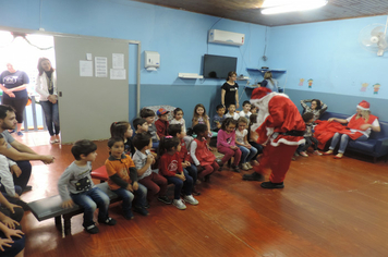 Foto - O Papai Noel já chegou na EMEI Maria Schuster