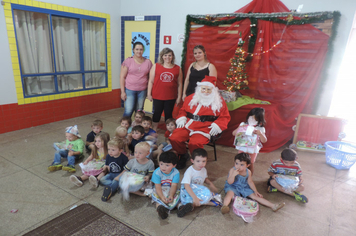 Foto - O Papai Noel já chegou na EMEI Maria Schuster