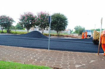 Foto - Obra de asfalto vai promover desenvolvimento e qualidade de vida em Pejuçara