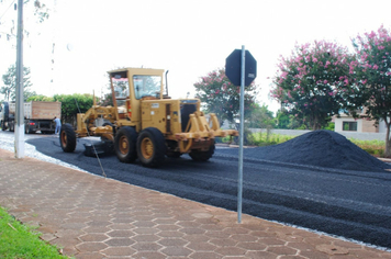 Foto - Obra de asfalto vai promover desenvolvimento e qualidade de vida em Pejuçara