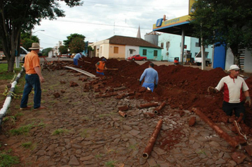 Foto - OBRAS - SUBSTITUIÇÃO DE CANOS