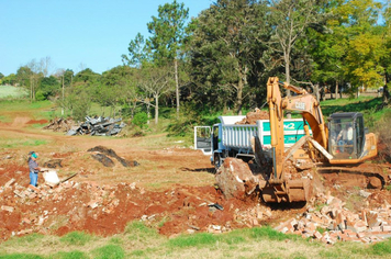 Foto - OBRAS NO PARQUE