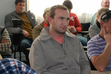 Foto - PAIS FORAM HOMENAGEADOS