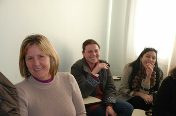 Foto - PAIS FORAM HOMENAGEADOS