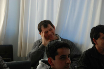 Foto - PAIS FORAM HOMENAGEADOS