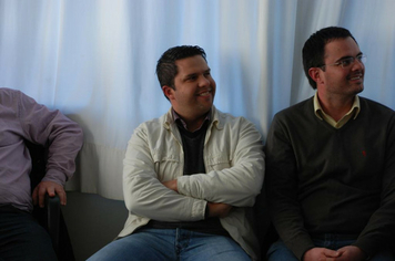 Foto - PAIS FORAM HOMENAGEADOS