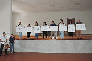 Foto - Palestra, Conhecimentos práticos da BNCC por meio da música abre Ano Letivo