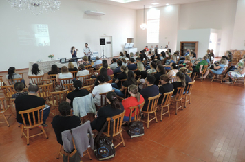 Foto - Palestra, Conhecimentos práticos da BNCC por meio da música abre Ano Letivo