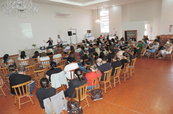 Foto - Palestra, Conhecimentos práticos da BNCC por meio da música abre Ano Letivo