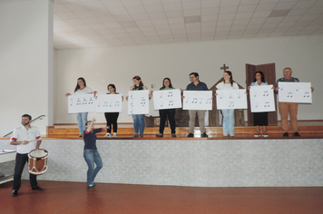 Foto - Palestra, Conhecimentos práticos da BNCC por meio da música abre Ano Letivo