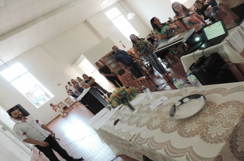 Foto - Palestra, Conhecimentos práticos da BNCC por meio da música abre Ano Letivo