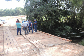 Foto - Parceria entre Pejuçara e Panambi revitaliza ponte na localidade de Pedreira