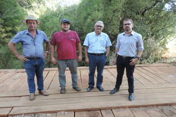 Foto - Parceria entre Pejuçara e Panambi revitaliza ponte na localidade de Pedreira