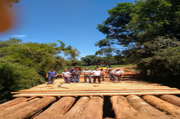 Foto - Parceria entre Pejuçara e Panambi revitaliza ponte na localidade de Pedreira