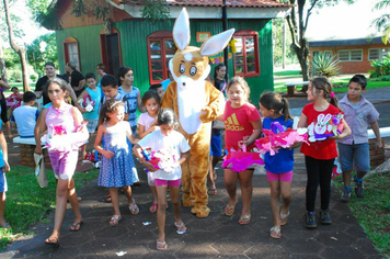 Foto - Páscoa: Criança Esperança