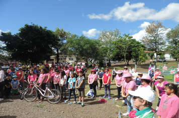 Foto - Passeio ciclístico do outubro rosa supera expectativas