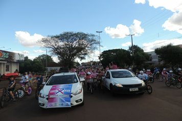 Foto - Passeio ciclístico do outubro rosa supera expectativas