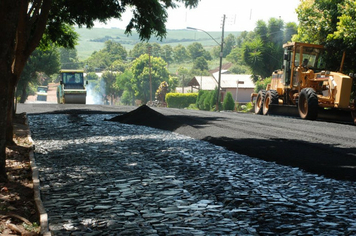 Foto - Pavimentação da rua Alcides Linassi