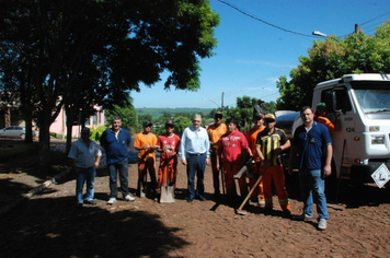 Foto - Pavimentação da rua Alcides Linassi